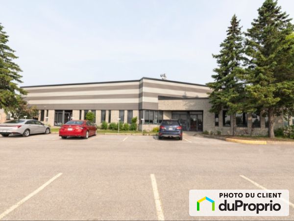 1881 rue Lionel-Bertrand, Boisbriand for rent