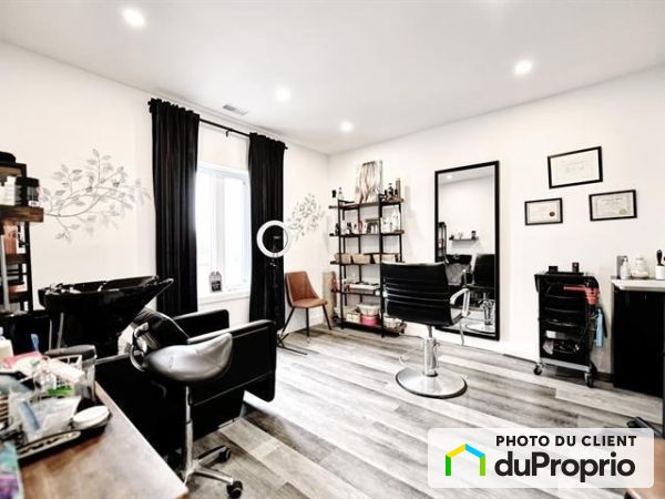 1840 boulevard des Laurentides, Vimont for rent