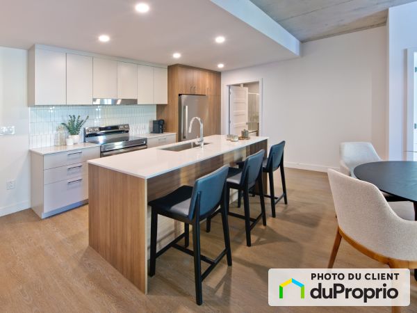 220, boulevard Harwood, Vaudreuil-Dorion à louer