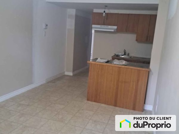 A-26 avenue Dupras, LaSalle for rent