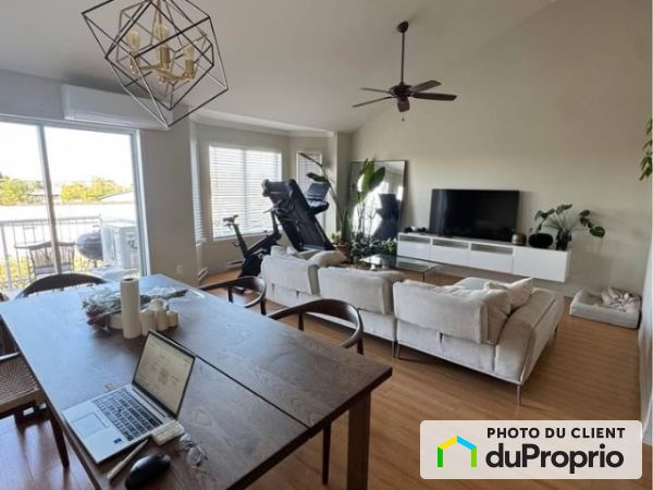 8-6741, Avenue Raoul, Longueuil (St-Hubert) à louer