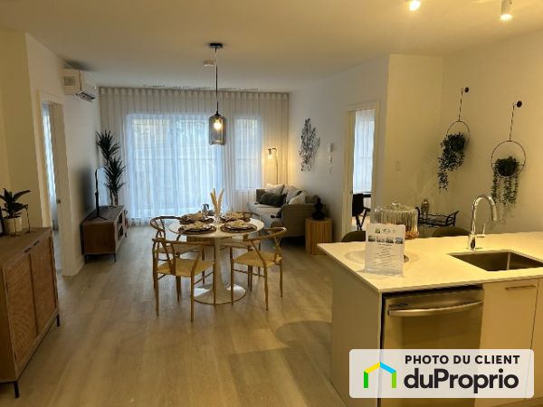 110-30, avenue Jospeh Lafleche, Pincourt à louer