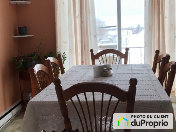 184 Champlain, Mont-Joli for rent