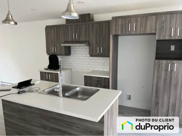 1320 rue Godin, Longueuil (St-Hubert) for rent