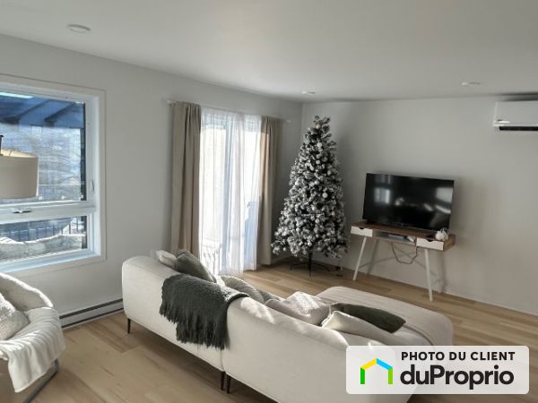 2-110 croissant du havre, St-Paul for rent