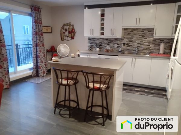 2317 Des Grisons, Auteuil for rent