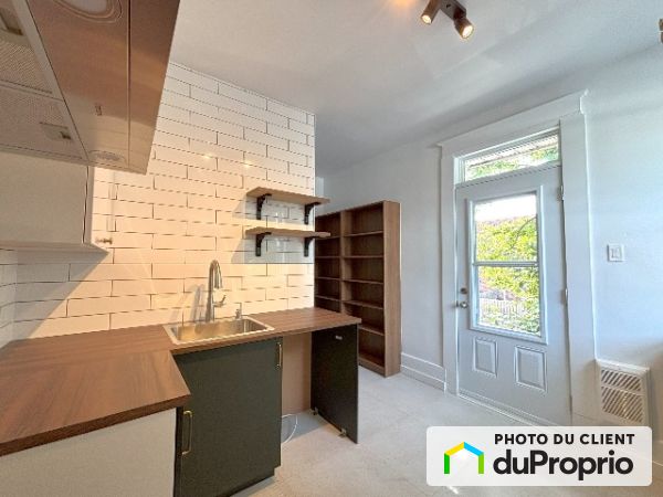 247, 11e avenue, Lachine à louer