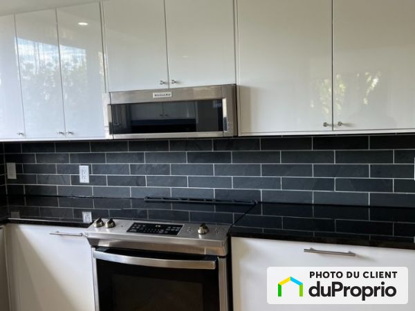 3-3200 rue Sherbrooke Est, Rosemont / La Petite Patrie for rent