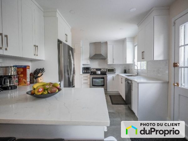 1859 Romiti, Chomedey for rent