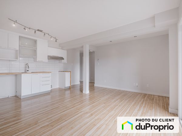 5 1/2-0, Norvège, Ste-Foy à louer