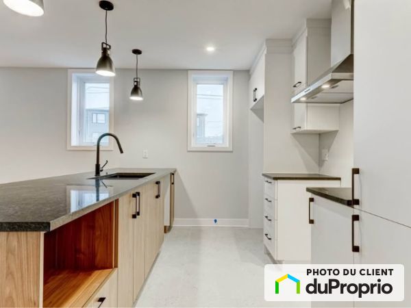 661 rue Magnone, Granby for rent