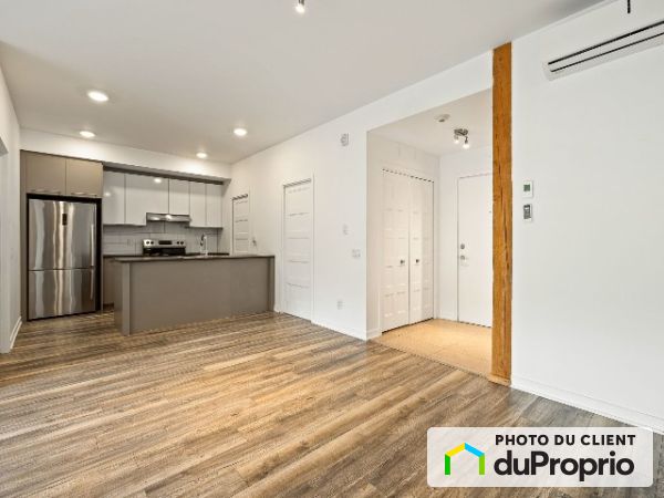 103-105 rue Natura, Bromont for rent