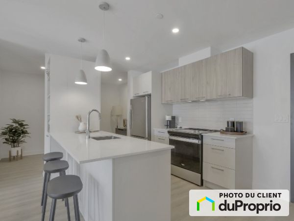 17 Place de la Triade, Pointe-Claire for rent