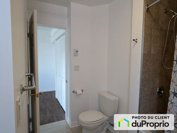 Bathroom - 1081 st-louis, Sherbrooke (Mont-Bellevue) for rent