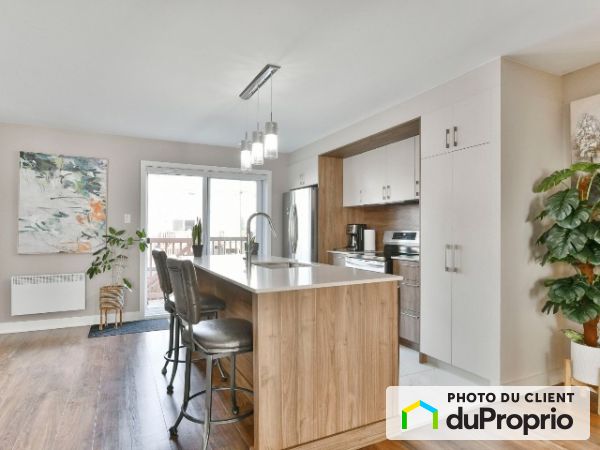 8939,, rue de l&#39;Armurier, Mirabel à louer