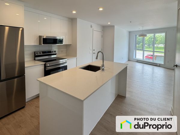 8435, rue Boyer, Ville-Marie (Centre-Ville et Vieux-Montréal) à louer