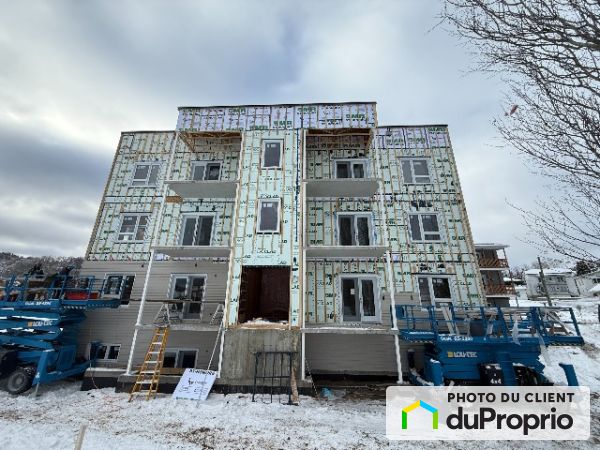 2866, rue Monseigneur Dufour, La Baie à louer