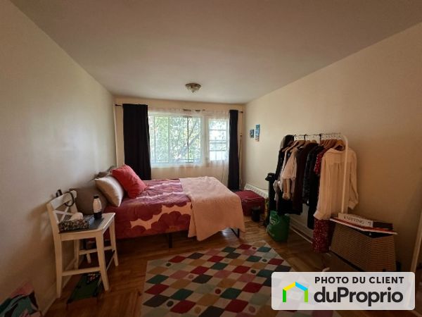 Chambre - 427-4455, avenue Coloniale, Le Plateau-Mont-Royal à louer