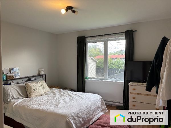 Apartment Bedroom - 272 dolorès, St-Amable for rent