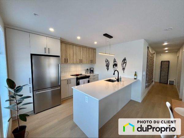 115-860 De vimy, Saint-Sacrement for rent