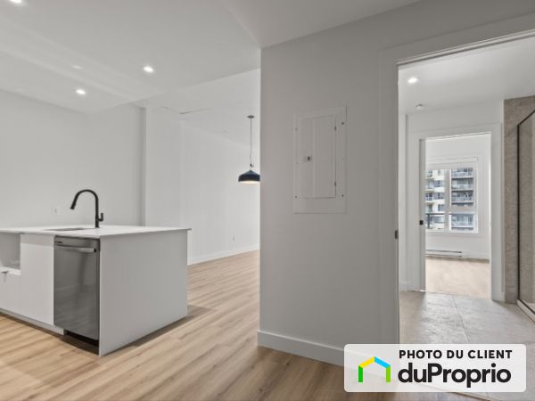 2800, Thimens, Saint-Laurent à louer