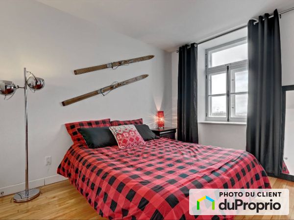 Ste-Anne-131 rue, Vieux-Québec for rent