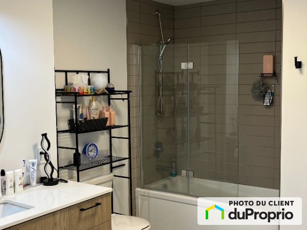 209-886 boulevard sir wilfrid laurier, Mont-St-Hilaire for rent