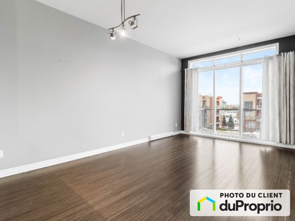 5965 Tourbiere, Longueuil (St-Hubert) for rent