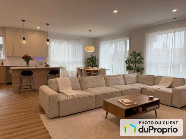 156 Principale, St-Basile-Le-Grand for rent