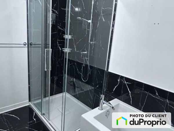 303-97, Boul. Chambéry, Blainville à louer