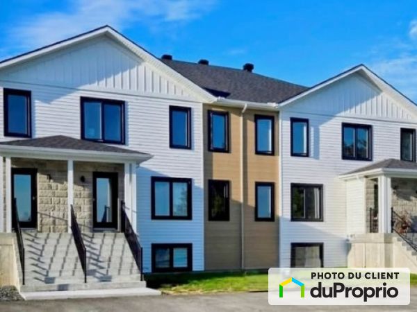 5, Bâtisseurs, Bedford à louer