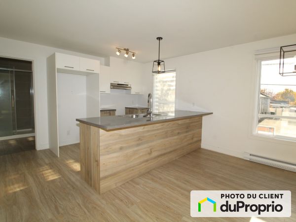 4 1/2-2585, route Édouard VII, St-Philippe à louer