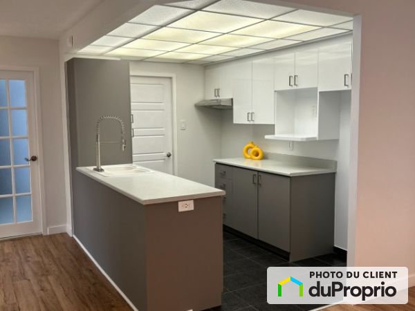 700 De Montarville, Boucherville for rent