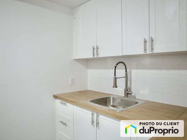 8-3919 rue Newmarch, Verdun for rent