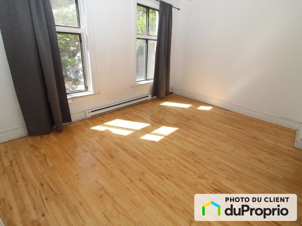 4 1/2+-1225, rue Plessis, Ville-Marie (Centre-Ville et Vieux-Montréal) à louer