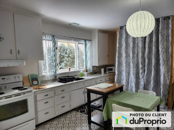 Apartment Kitchen - 170 rue d'Orvilliers, Ste-Anne-De-La-Perade for rent