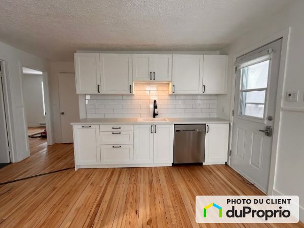 525 St-Luc, Magog for rent