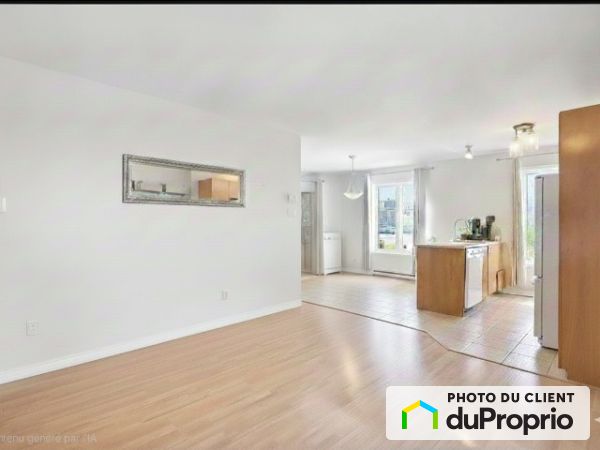Apartment Living Room - 1-1845 Rue centrale, Ste-Catherine for rent
