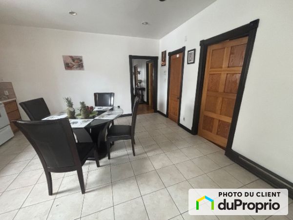 7995 9e Avenue, Villeray / St-Michel / Parc-Extension for rent