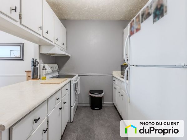 209-4775 Ste-Geneviève, Montchatel for rent