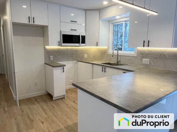 10 rue des Écureuils, St-Jérôme (Bellefeuille) for rent