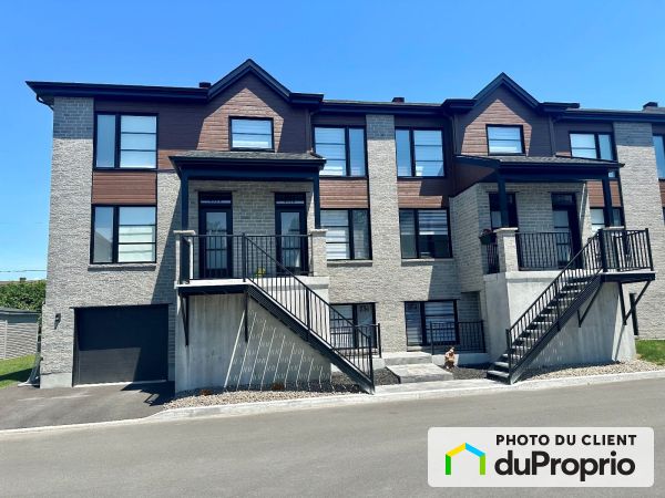 3187 rue Roger, Ste-Marthe-Sur-Le-Lac for rent