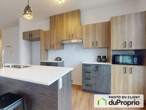 225 rue Carmelle-Boutin, Blainville for rent