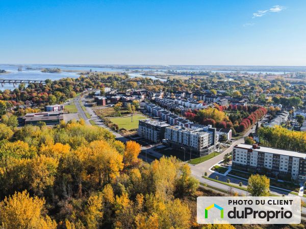 15800, rue Sherbrooke Est, Pointe-Aux-Trembles / Montréal-Est à louer