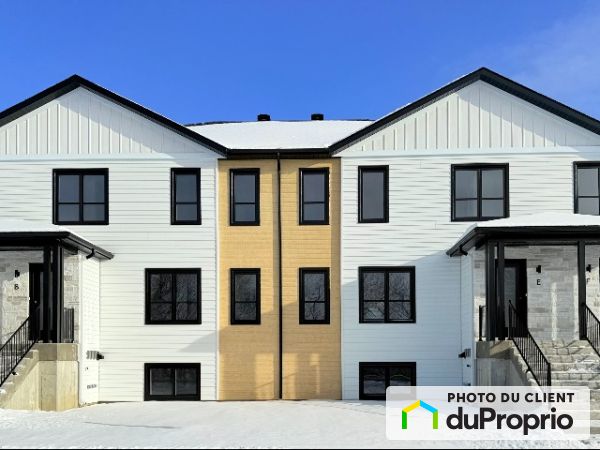 5 Bâtisseurs, Bedford for rent