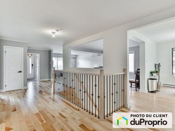 Rear View - 7069 Pierre Gadois, Anjou for rent