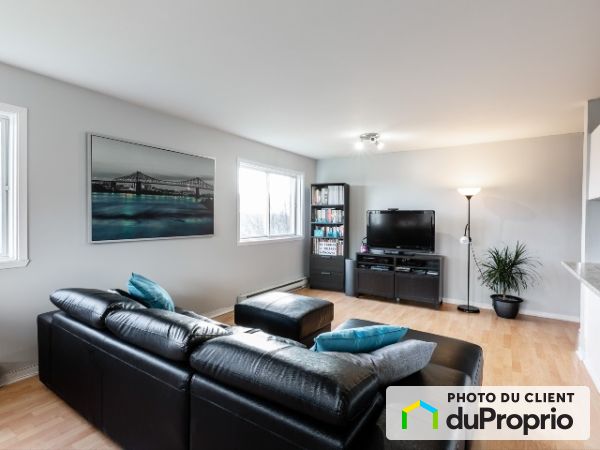 11-12025 avenue Berlioz, Montchatel for rent