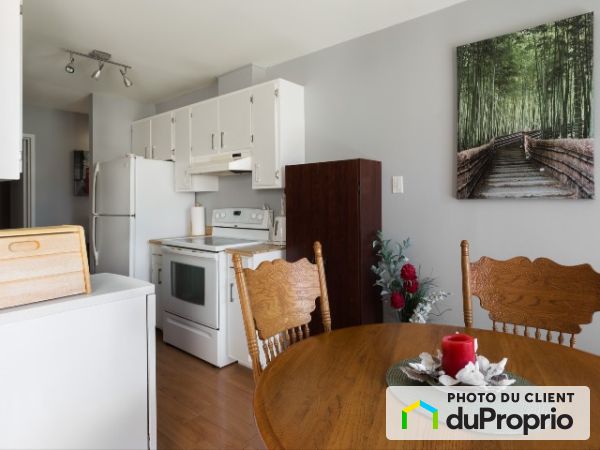 2-11, Forgeron, Lévis à louer