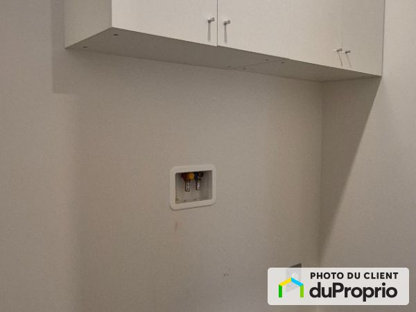 201-231 Avé hôtel de ville, Bromont for rent