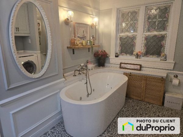 620 des Sapins, Ste-Foy for rent